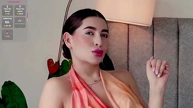 Snapshot of caralella chatting on May 2026 08:35:02 PM caralella online show from May 2026 08:35:02 PM