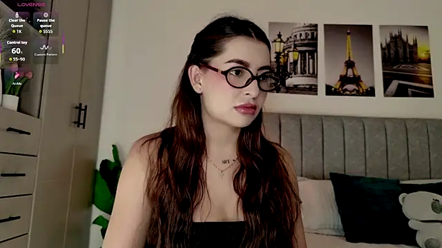 Snapshot of caralella chatting on May 2026 08:25:02 PM caralella online show from May 2026 08:25:02 PM