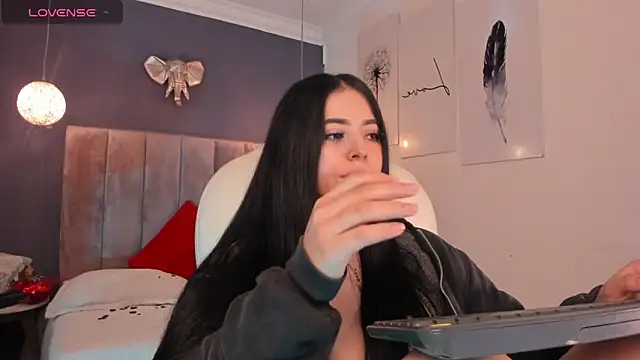 Maaiitee online show from February 2025 03:50:02 PM