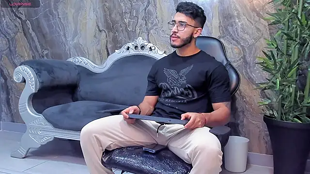 Liam Kleiin online show from January 2025 11:37:02 AM