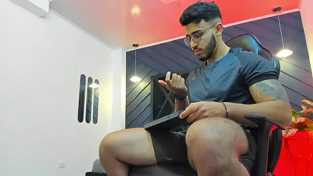 Liam Kleiin online show from October 2025 11:18:02 AM