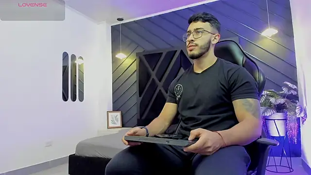 Liam Kleiin online show from October 2025 11:20:02 AM