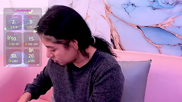 taylor cupper online show from November 2025 04:24:01 AM