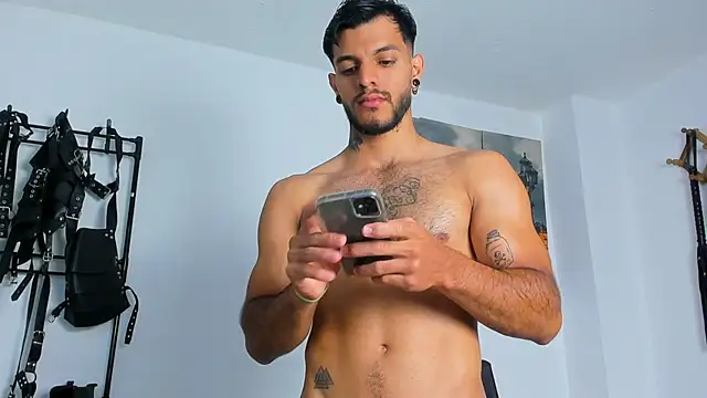 JuanBlade online show from November 2025 01:38:01 AM