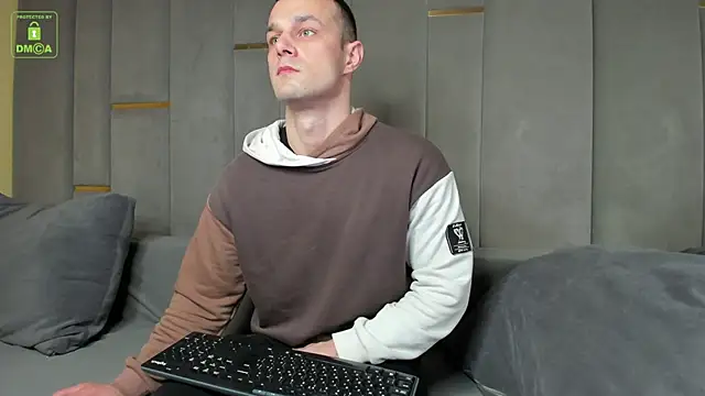 BrandonNorris online show from November 2025 04:14:01 AM