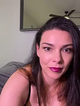 Snapshot of hotwife_margot chatting on February 2026 09:53:01 AM hotwife margot online show from February 2026 09:53:01 AM