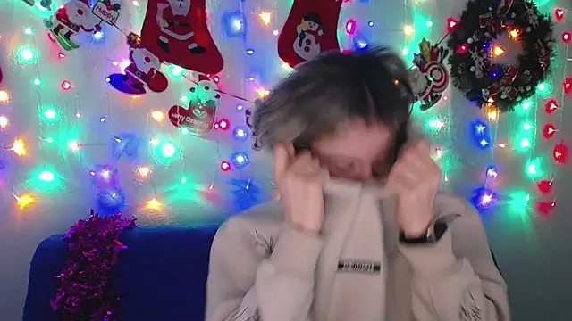 TinaRedly online show from December 2024 12:37:01 PM