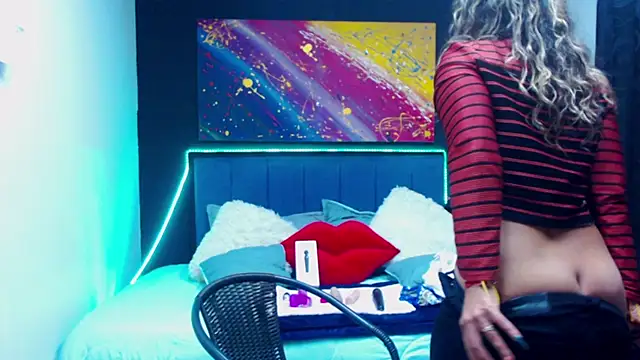 megan collins96 online show from February 2025 07:35:02 PM