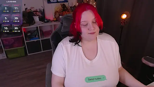 lissamuff online show from February 2025 02:57:01 PM