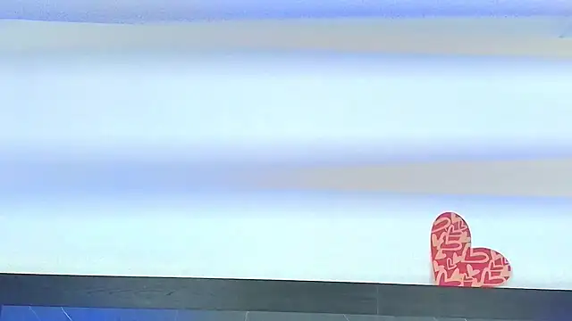 Snapshot of charlottebrowns_ chatting on January 2025 10:51:01 PM charlottebrowns  online show from January 2025 10:51:01 PM