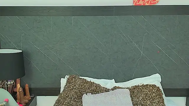 Snapshot of charlottebrowns_ chatting on January 2025 12:37:01 PM charlottebrowns  online show from January 2025 12:37:01 PM