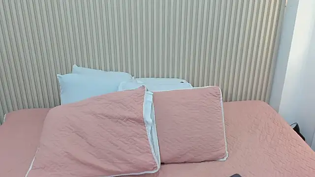 charlottebrowns  online show from March 2026 12:01:02 PM