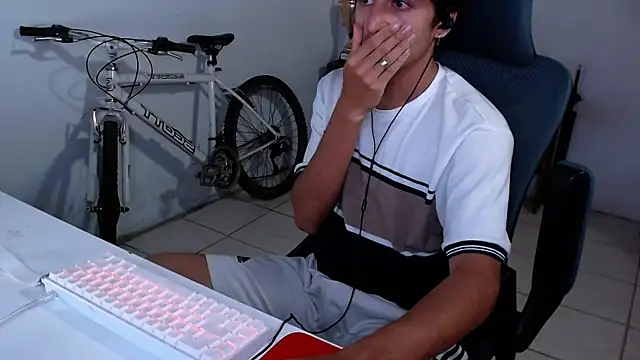 Thieves9 online show from November 2025 06:03:02 AM