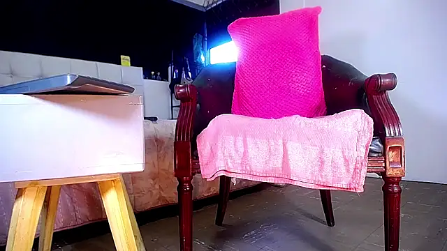 Snapshot of bellatrixx_69 chatting on September 2025 11:32:02 AM bellatrixx 69 online show from September 2025 11:32:02 AM