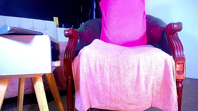 Snapshot of bellatrixx_69 chatting on September 2025 11:46:02 AM bellatrixx 69 online show from September 2025 11:46:02 AM