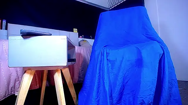 Snapshot of bellatrixx_69 chatting on October 2025 11:35:01 AM bellatrixx 69 online show from October 2025 11:35:01 AM