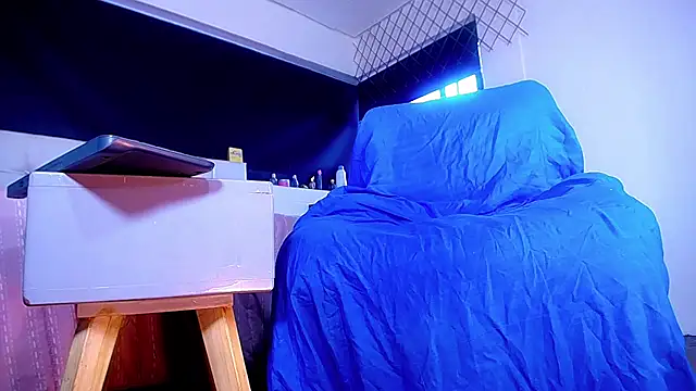 Snapshot of bellatrixx_69 chatting on October 2025 11:39:02 AM bellatrixx 69 online show from October 2025 11:39:02 AM