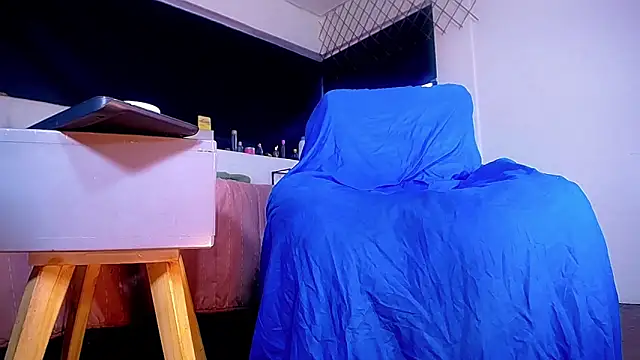 Snapshot of bellatrixx_69 chatting on October 2025 11:29:01 AM bellatrixx 69 online show from October 2025 11:29:01 AM