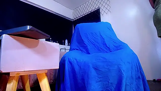 Snapshot of bellatrixx_69 chatting on October 2025 11:44:01 AM bellatrixx 69 online show from October 2025 11:44:01 AM