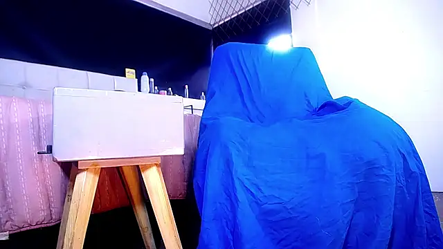 Snapshot of bellatrixx_69 chatting on November 2025 11:32:01 AM bellatrixx 69 online show from November 2025 11:32:01 AM