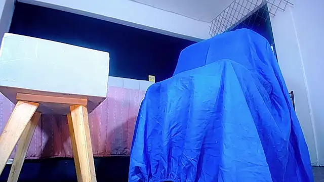 Snapshot of bellatrixx_69 chatting on November 2025 11:18:02 AM bellatrixx 69 online show from November 2025 11:18:02 AM