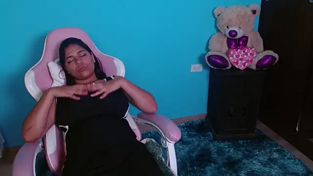 Candela-Smith online show from March 2026 08:23:02 PM