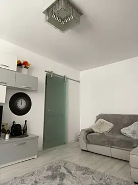  adelle online show from March 2025 10:00:02 AM