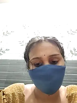 Snapshot of Archna-ji chatting on January 2025 09:17:02 AM Archna-ji online show from January 2025 09:17:02 AM