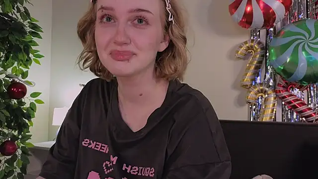 ELLIEJAY online show from December 2025 05:24:02 AM