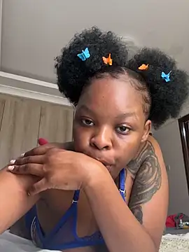 SexxyLunar online show from November 2025 06:34:01 AM