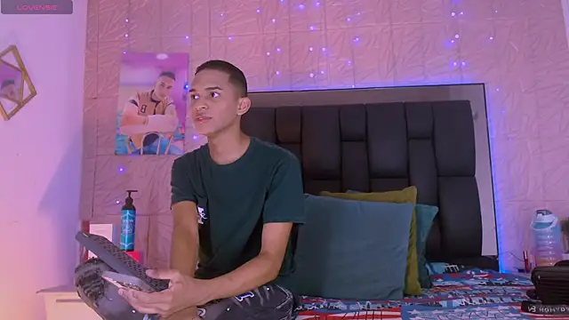 dilan alfonzo online show from October 2025 07:41:01 PM