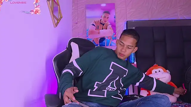 dilan alfonzo online show from April 2026 04:06:02 AM