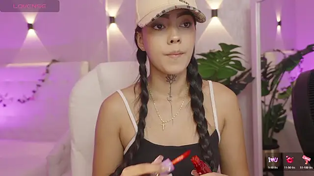 miagomezweb1 online show from January 2026 01:16:01 PM