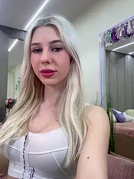 Snapshot of Yanna_miana chatting on October 2025 06:27:02 AM Yanna miana online show from October 2025 06:27:02 AM