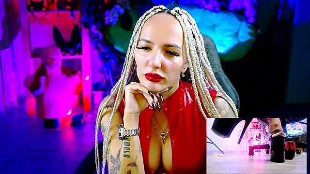 MonicaMaxwel online show from November 2025 10:58:01 AM