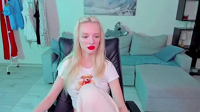 AleksaBlonde online show from January 2025 09:59:02 AM