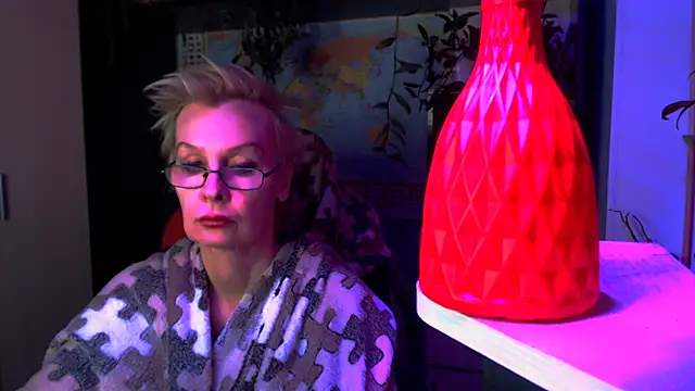 HelgaHimmell online show from March 2026 04:30:02 PM