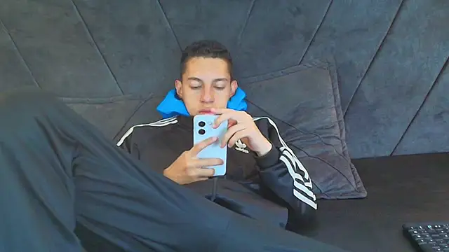 thiago19s online show from January 2025 07:42:01 PM