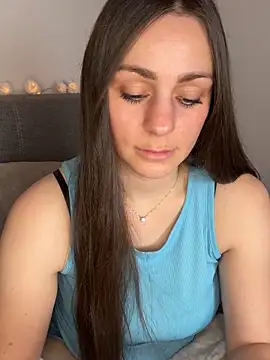 Snapshot of Loella-Rose chatting on February 2025 11:25:02 AM Loella-Rose online show from February 2025 11:25:02 AM