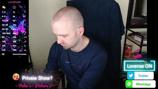 Snapshot of RealManHaveHairy chatting on May 2026 05:42:02 PM RealManHaveHairy online show from May 2026 05:42:02 PM