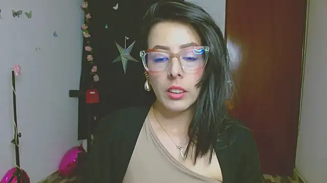 ella peck online show from February 2026 11:03:02 PM