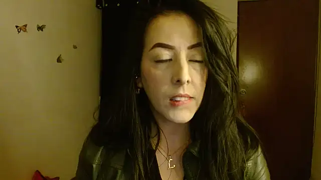 ella peck online show from July 2026 03:00:02 AM