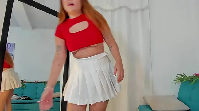 Snapshot of maddy066 chatting on January 2025 02:43:01 AM maddy066 online show from January 2025 02:43:01 AM