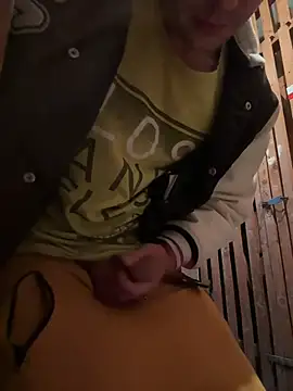 czruz online show from March 2025 06:39:02 AM