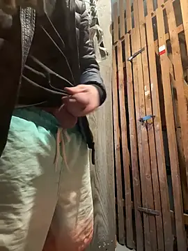 czruz online show from March 2025 08:07:02 AM