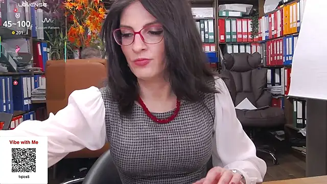 Snapshot of classyladyrellax chatting on February 2026 01:37:02 PM classyladyrellax online show from February 2026 01:37:02 PM