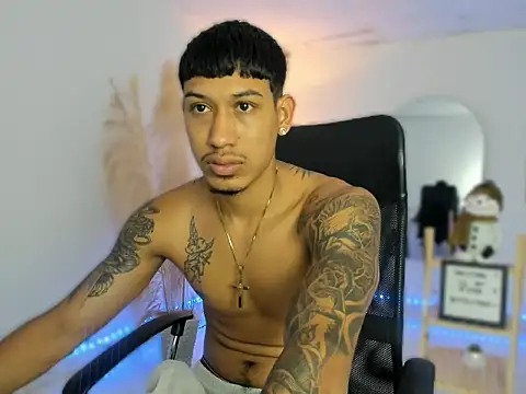 slim master12 online show from December 2025 11:25:02 PM