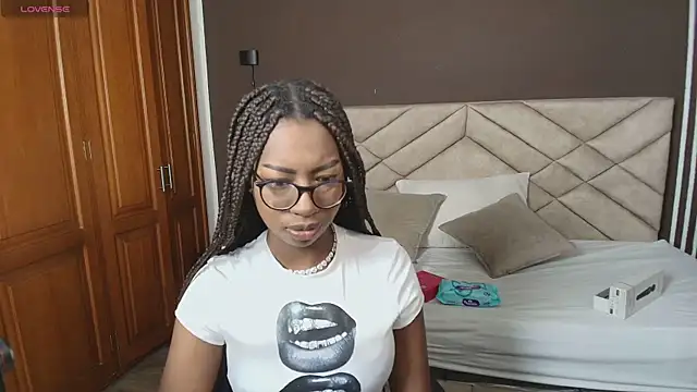 Raquel jones online show from November 2025 11:32:02 AM