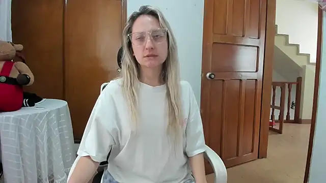Snapshot of Adele_johnsonn1 chatting on July 2026 05:39:01 PM Adele johnsonn1 online show from July 2026 05:39:01 PM
