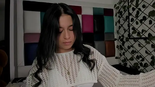 MelodySweett online show from January 2026 03:32:01 AM